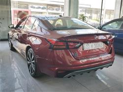 نيسان ألتيما